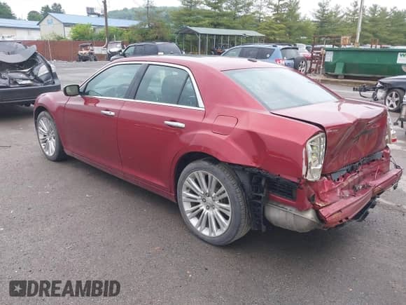 2011 Chrysler 300 C с VIN 2C3CA6CT8BH537978, выставлен на аукционе IAAI как лот 42413262 с пробегом 168 858 миль миль и . История ставок и продаж доступна на DreamBid. Изображение 3.