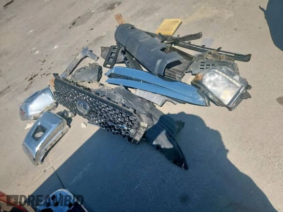 2018 Toyota Tundra SR5 с VIN 5TFRM5F11JX128197, выставлен на аукционе Copart как лот 81984505 с пробегом 168 233 миль миль и Списание • Salvage title. История ставок и продаж доступна на DreamBid. Изображение 12.