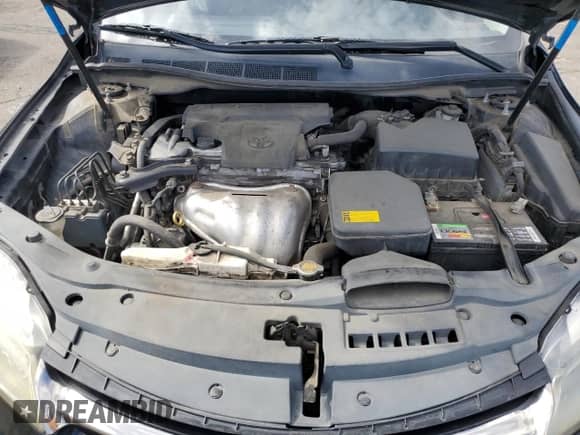 2015 Toyota Camry SE z VIN 4T1BF1FK5FU894791, wystawiony jako Copart lot #82327015 z przebiegiem 218 883 mil mil oraz Szkoda całkowita • Salvage title. Historia ofert i sprzedaży dostępna na DreamBid. Obrazek 11.