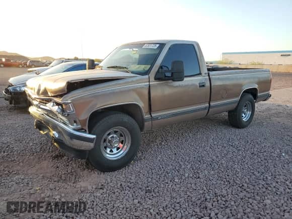 1994 Chevrolet Silverado 2500 with VIN 1GCFC24K6RE177094, listed as a Copart auction lot 52831725 with 196,080 mi miles and Salvage title. Bid and sale history available at DreamBid. Image 1.