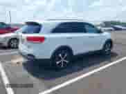 2016 Kia Sorento EX z VIN 5XYPHDA1XGG008732, wystawiony jako IAAI lot #42546431 z przebiegiem 155 098 mil mil oraz . Historia ofert i sprzedaży dostępna na DreamBid. Obrazek 4.