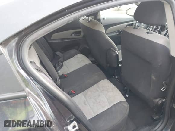 2015 Chevrolet Cruze LS с VIN 1G1PA5SH4F7220441, выставлен на аукционе IAAI как лот 43162825 с пробегом 261 975 миль миль и . История ставок и продаж доступна на DreamBid. Изображение 8.