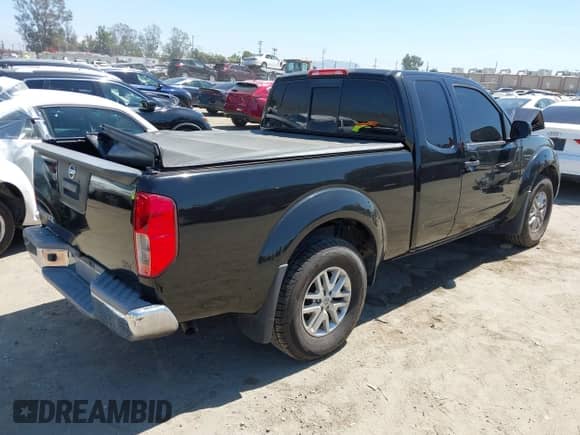 2017 Nissan Frontier SV with VIN 1N6BD0CT6HN759962, listed as a IAAI auction lot 43145638 with 67,589 mi miles and . Bid and sale history available at DreamBid. Image 4.
