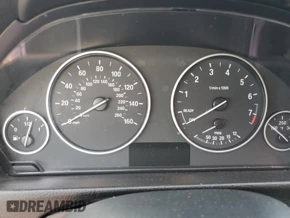 2014 BMW 3 Series 328i xDrive с VIN WBA3B5C57EP542543, выставлен на аукционе Copart как лот 70306685 с пробегом Не указан миль и Списание • Salvage title. История ставок и продаж доступна на DreamBid. Изображение 9.