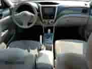 2012 Subaru Forester X z VIN JF2SHAAC1CH460159, wystawiony jako Copart lot #68132555 z przebiegiem 128 314 mil mil oraz Czysty tytuł • Clean title. Historia ofert i sprzedaży dostępna na DreamBid. Obrazek 8.