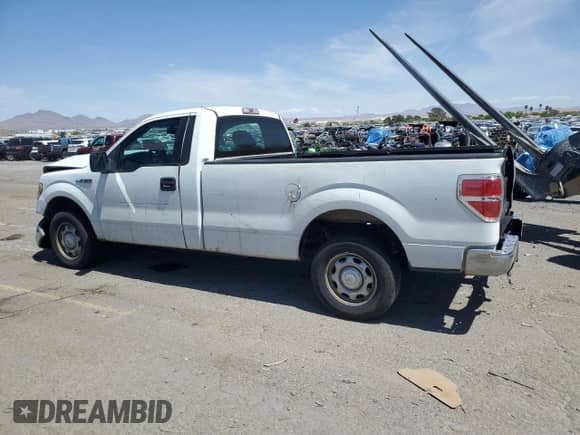 2012 Ford F-150 XL z VIN 1FTNF1CF5CKD16741, wystawiony jako Copart lot #53306035 z przebiegiem 336 777 mil mil oraz Szkoda całkowita • Salvage title. Historia ofert i sprzedaży dostępna na DreamBid. Obrazek 2.