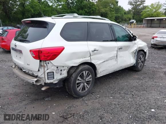 2017 Nissan Pathfinder SL with VIN 5N1DR2MN9HC646104, listed as a IAAI auction lot 42358443 with 146,902 mi miles and . Bid and sale history available at DreamBid. Image 4.