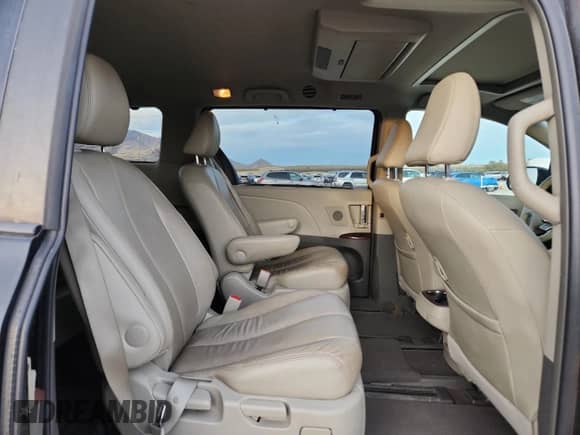 2013 Toyota Sienna XLE with VIN 5TDDK3DC3DS062951, listed as a Copart auction lot 82750885 with 179,546 mi miles and Clean title. Bid and sale history available at DreamBid. Image 11.