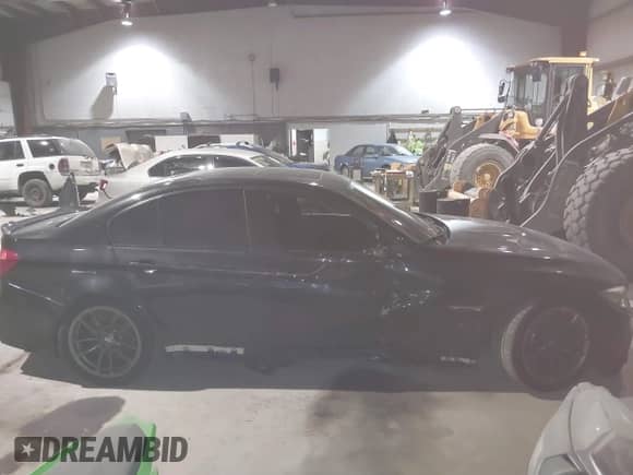 2015 BMW M3 with VIN WBS3C9C59FP806198, listed as a IAAI auction lot 41339037 with 89,610 mi miles and . Bid and sale history available at DreamBid. Image 14.