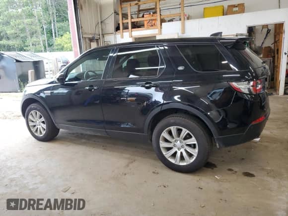 2018 Land Rover Discovery Sport SE with VIN SALCP2RXXJH745032, listed as a Copart auction lot 69765895 with 34,197 mi miles and Salvage title. Bid and sale history available at DreamBid. Image 2.