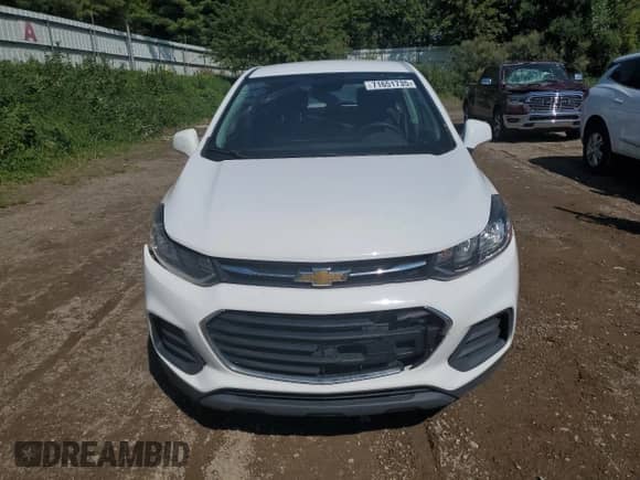 2018 Chevrolet Trax LS z VIN 3GNCJKSB4JL409599, wystawiony jako Copart lot #71651735 z przebiegiem 115 507 mil mil oraz Czysty tytuł • Clean title. Historia ofert i sprzedaży dostępna na DreamBid. Obrazek 5.