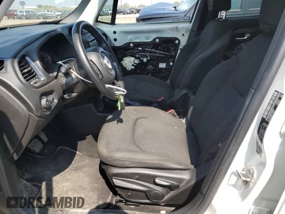 2018 Jeep Renegade Latitude with VIN ZACCJABBXJPH69227, listed as a Copart auction lot 68416925 with 95,962 mi miles and Salvage title. Bid and sale history available at DreamBid. Image 7.