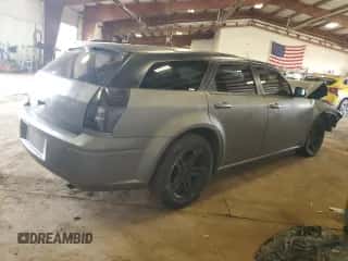 2006 Dodge Magnum R/T z VIN 2D4GV57256H374244, wystawiony jako Copart lot #81779635 z przebiegiem Nie podano mil oraz Czysty tytuł • Clean title. Historia ofert i sprzedaży dostępna na DreamBid. Obrazek 3.