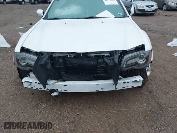 2014 Chrysler 300 SRT-8 с VIN 2C3CCAFJ6EH156853, выставлен на аукционе IAAI как лот 42370748 с пробегом 44 434 миль миль и . История ставок и продаж доступна на DreamBid. Изображение 6.