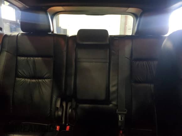 2014 Jeep Grand Cherokee Limited z VIN 1C4RJFBG3EC518563, wystawiony jako Copart lot #89467955 z przebiegiem 149 328 mil mil oraz Czysty tytuł • Clean title. Historia ofert i sprzedaży dostępna na DreamBid. Obrazek 10.