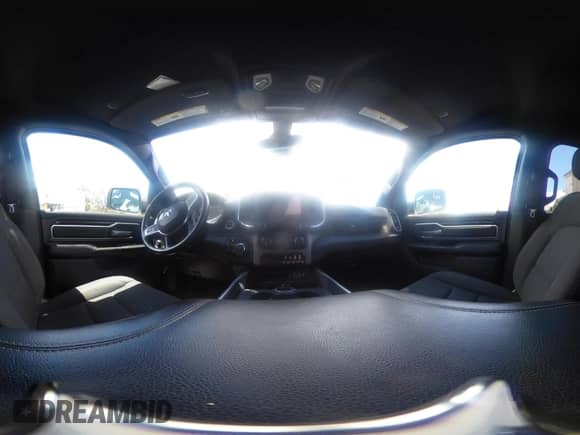 2022 Ram 1500 Big Horn z VIN 1C6RRFFG4NN379347, wystawiony jako IAAI lot #42377532 z przebiegiem 64 311 mil mil oraz . Historia ofert i sprzedaży dostępna na DreamBid. Obrazek 18.