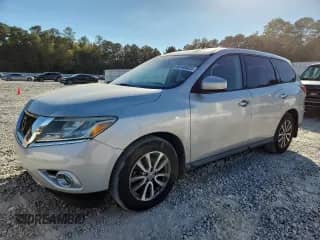 2015 Nissan Pathfinder SV с VIN 5N1AR2MN2FC634392, выставлен на аукционе Copart как лот 86448925 с пробегом 266 897 миль миль и Чистый • Clean title. История ставок и продаж доступна на DreamBid. Изображение 1.
