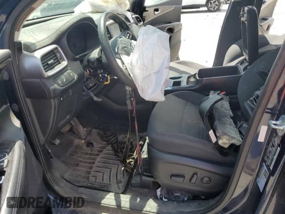 2019 Kia Sorento S with VIN 5XYPGDA53KG483220, listed as a Copart auction lot 61849835 with 87,046 mi miles and Salvage title. Bid and sale history available at DreamBid. Image 7.