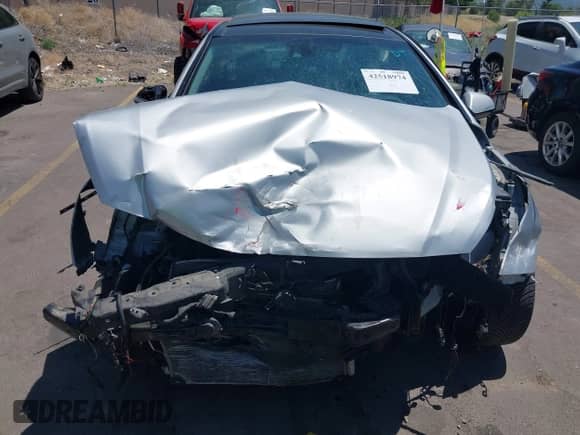 2015 Hyundai Sonata Limited с VIN 5NPE34AF1FH042261, выставлен на аукционе IAAI как лот 42518974 с пробегом 105 051 миль миль и . История ставок и продаж доступна на DreamBid. Изображение 13.