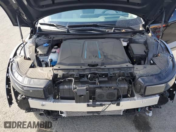 2024 Hyundai Ioniq 5 Limited с VIN KM8KR4DE1RU253311, выставлен на аукционе Copart как лот 81856255 с пробегом 19 342 миль миль и Списание • Salvage title. История ставок и продаж доступна на DreamBid. Изображение 12.