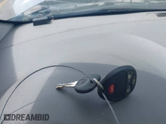 2014 Chevrolet Traverse LS z VIN 1GNKVFED8EJ309426, wystawiony jako IAAI lot #42571126 z przebiegiem 225 400 mil mil oraz . Historia ofert i sprzedaży dostępna na DreamBid. Obrazek 11.