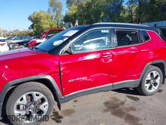 2018 Jeep Compass Limited z VIN 3C4NJDCB5JT238910, wystawiony jako IAAI lot #43359254 z przebiegiem 107 315 mil mil oraz . Historia ofert i sprzedaży dostępna na DreamBid. Obrazek 6.