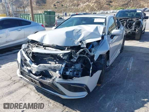 2023 Toyota Camry Hybrid XSE с VIN 4T1K31AK4PU059511, выставлен на аукционе IAAI как лот 42569799 с пробегом 8 733 миль миль и . История ставок и продаж доступна на DreamBid. Изображение 2.