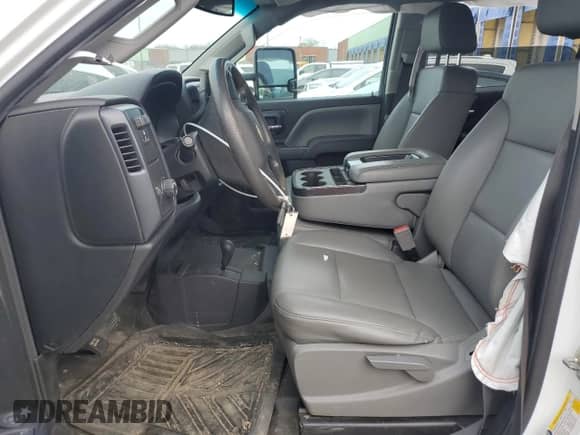 2019 Chevrolet Silverado 2500HD Work Truck z VIN 1GC1KREG7KF227727, wystawiony jako Copart lot #53440745 z przebiegiem 103 013 mil mil oraz Szkoda całkowita • Salvage title. Historia ofert i sprzedaży dostępna na DreamBid. Obrazek 7.