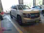 2018 Chevrolet Tahoe Premier z VIN 1GNSKCKC6JR301629, wystawiony jako IAAI lot #42615043 z przebiegiem 113 333 mil mil oraz . Historia ofert i sprzedaży dostępna na DreamBid. Obrazek 1.