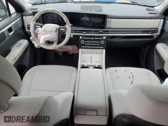 2025 Hyundai Santa Fe SE с VIN 5NMP14GL0SH126445, выставлен на аукционе Copart как лот 81510415 с пробегом 1 741 миль миль и Списание • Salvage title. История ставок и продаж доступна на DreamBid. Изображение 8.