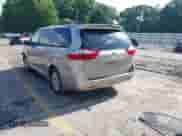 2017 Toyota Sienna XLE Auto Access Seat с VIN 5TDYZ3DC4HS837017, выставлен на аукционе IAAI как лот 42237044 с пробегом 91 041 миль миль и . История ставок и продаж доступна на DreamBid. Изображение 3.