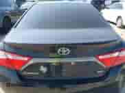 2017 Toyota Camry XLE z VIN 4T1BF1FK7HU451173, wystawiony jako IAAI lot #43172057 z przebiegiem 130 810 mil mil oraz . Historia ofert i sprzedaży dostępna na DreamBid. Obrazek 16.