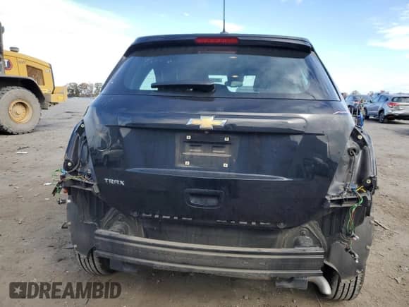 2018 Chevrolet Trax LS с VIN 3GNCJKSB5JL364169, выставлен на аукционе Copart как лот 90254475 с пробегом 37 009 миль миль и Списание • Salvage title. История ставок и продаж доступна на DreamBid. Изображение 6.