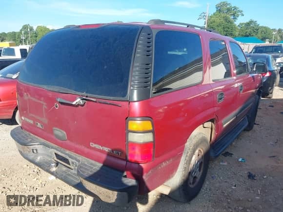2005 Chevrolet Tahoe LS с VIN 1GNEC13V35R150611, выставлен на аукционе IAAI как лот 42785694 с пробегом Не указан миль и . История ставок и продаж доступна на DreamBid. Изображение 4.
