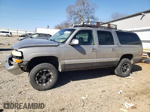 2002 Chevrolet Suburban LS with VIN 1GNFK16Z32J329649, listed as a Copart auction lot 46812625 with 263,117 mi miles and Clean title. Bid and sale history available at DreamBid. Image 1.