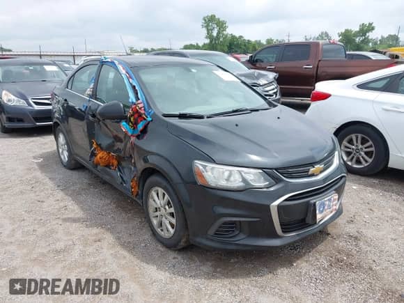 2018 Chevrolet Sonic LT with VIN 1G1JD5SHXJ4140679, listed as a IAAI auction lot 42870265 with 181,883 mi miles and . Bid and sale history available at DreamBid. Image 1.