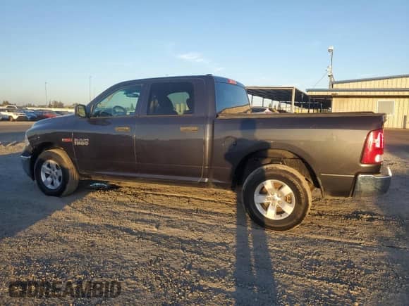 2018 Ram 1500 Tradesman z VIN 1C6RR7KM7JS267879, wystawiony jako Copart lot #68186485 z przebiegiem 150 651 mil mil oraz Czysty tytuł • Clean title. Historia ofert i sprzedaży dostępna na DreamBid. Obrazek 2.