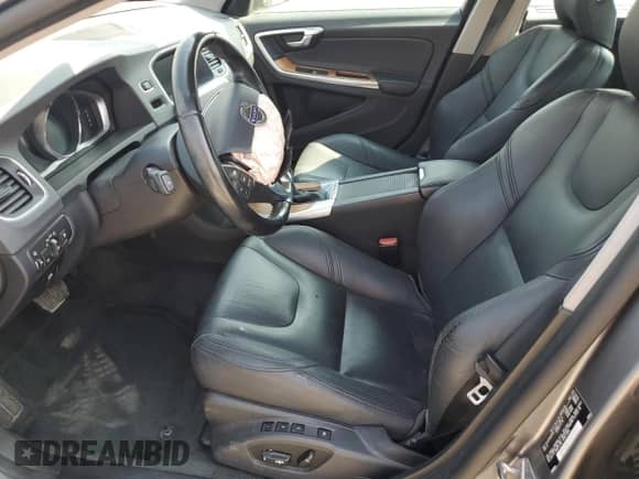 2017 Volvo S60 Inscription Platinum с VIN LYV402TM1HB151651, выставлен на аукционе Copart как лот 80094125 с пробегом 122 457 миль миль и Списание • Salvage title. История ставок и продаж доступна на DreamBid. Изображение 7.