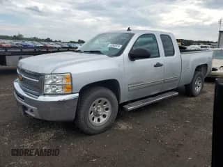 2013 Chevrolet Silverado 1500 LT z VIN 1GCRKSEA7DZ333778, wystawiony jako Copart lot #83862025 z przebiegiem 135 161 mil mil oraz Szkoda całkowita • Salvage title. Historia ofert i sprzedaży dostępna na DreamBid. Obrazek 1.