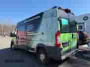2014 Ram ProMaster Cargo z VIN 3C6URVHG4EE122713, wystawiony jako Copart lot #53986395 z przebiegiem 304 967 mil mil oraz Czysty tytuł • Clean title. Historia ofert i sprzedaży dostępna na DreamBid. Obrazek 3.