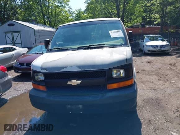2011 Chevrolet Express Cargo with VIN 1GCSGAFX4B1168817, listed as a IAAI auction lot 42650299 with 255,483 mi miles and . Bid and sale history available at DreamBid. Image 12.