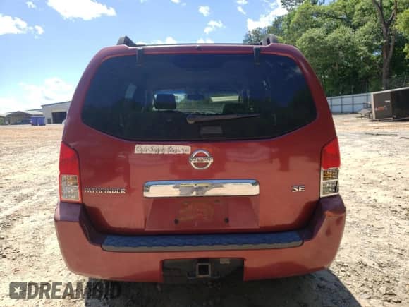 2005 Nissan Pathfinder SE z VIN 5N1AR18U85C748617, wystawiony jako Copart lot #56635695 z przebiegiem 214 403 mil mil oraz Szkoda całkowita • Salvage title. Historia ofert i sprzedaży dostępna na DreamBid. Obrazek 6.