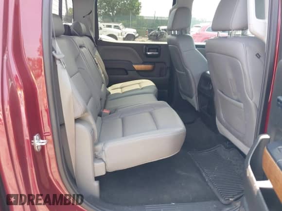 2014 Chevrolet Silverado 1500 LTZ z VIN 3GCUKSEJ0EG279669, wystawiony jako IAAI lot #42392561 z przebiegiem 77 128 mil mil oraz . Historia ofert i sprzedaży dostępna na DreamBid. Obrazek 8.