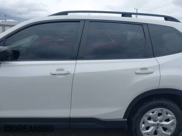 2021 Subaru Forester z VIN JF2SKADCXMH470011, wystawiony jako IAAI lot #42321459 z przebiegiem 102 947 mil mil oraz . Historia ofert i sprzedaży dostępna na DreamBid. Obrazek 14.