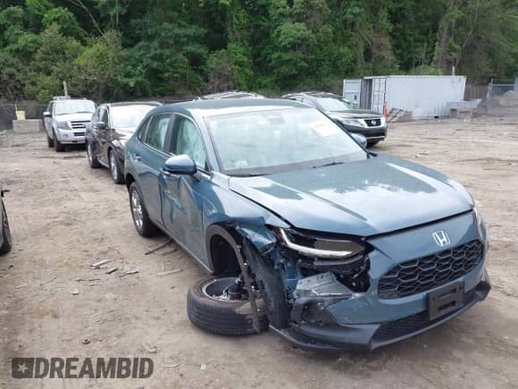 2025 Honda HR-V LX z VIN 3CZRZ2H32SM723351, wystawiony jako IAAI lot #42600038 z przebiegiem 7 530 mil mil oraz . Historia ofert i sprzedaży dostępna na DreamBid. Obrazek 1.