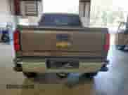 2015 Chevrolet Silverado 2500HD LT z VIN 1GC1KVEG0FF115561, wystawiony jako Copart lot #71635615 z przebiegiem Nie podano mil oraz Szkoda całkowita • Salvage title. Historia ofert i sprzedaży dostępna na DreamBid. Obrazek 6.