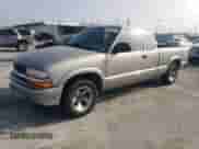 2003 Chevrolet S-10 Fleet z VIN 1GCCS19X438105269, wystawiony jako Copart lot #81294134 z przebiegiem 205 523 mil mil oraz Szkoda całkowita • Salvage title. Historia ofert i sprzedaży dostępna na DreamBid. Obrazek 1.