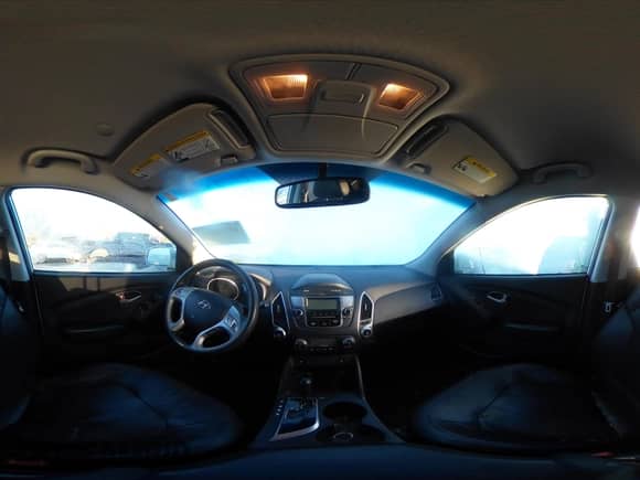 2013 Hyundai Tucson GLS с VIN KM8JUCACXDU622408, выставлен на аукционе IAAI как лот 43514298 с пробегом 56 439 миль миль и . История ставок и продаж доступна на DreamBid. Изображение 18.