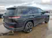 2023 Jeep Grand Cherokee Altitude X z VIN 1C4RJKAG8P8879626, wystawiony jako Copart lot #81708355 z przebiegiem 26 769 mil mil oraz Szkoda całkowita • Salvage title. Historia ofert i sprzedaży dostępna na DreamBid. Obrazek 3.