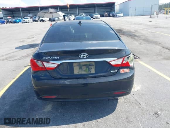 2013 Hyundai Sonata Limited z VIN 5NPEC4AC5DH675946, wystawiony jako IAAI lot #43042846 z przebiegiem 166 357 mil mil oraz . Historia ofert i sprzedaży dostępna na DreamBid. Obrazek 16.